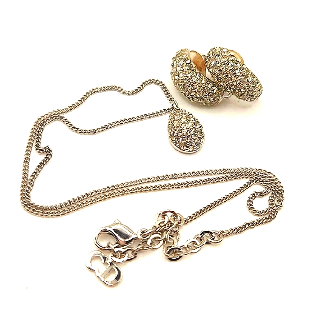 Dior - Rare Set, Beautiful Crystal Necklace & Earrings. Price Firm. - Picture 8 of 16